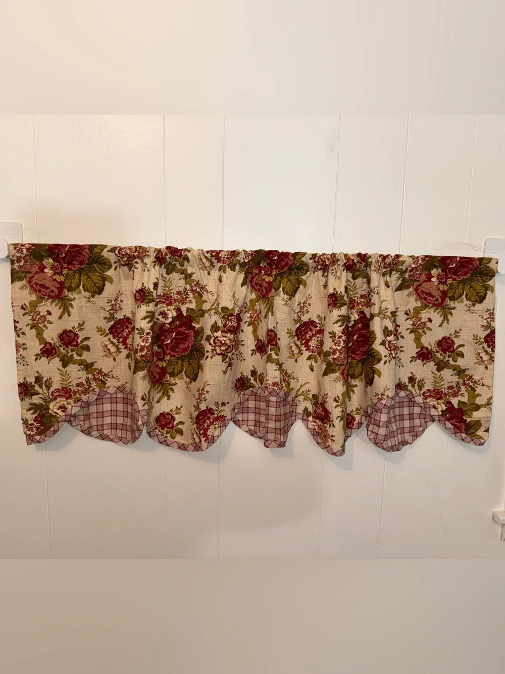 Cottage Core Floral Plaid Curtain Valanve